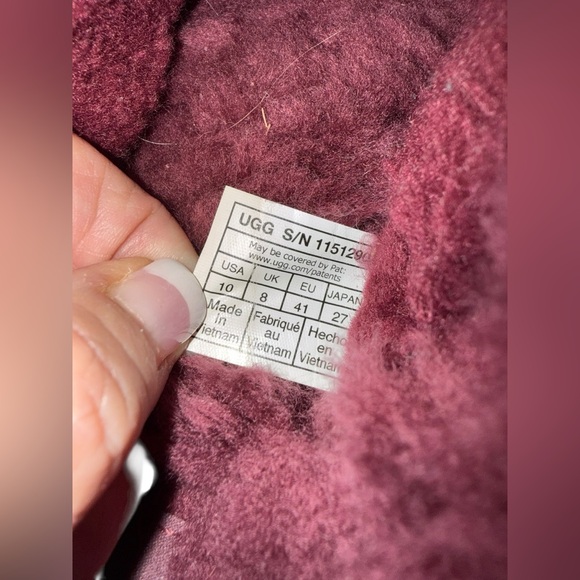 UGG Sparkle Slipper Burgundy Sequin Shearling Women’s Sz10 Like NWOT - Picture 10 of 10